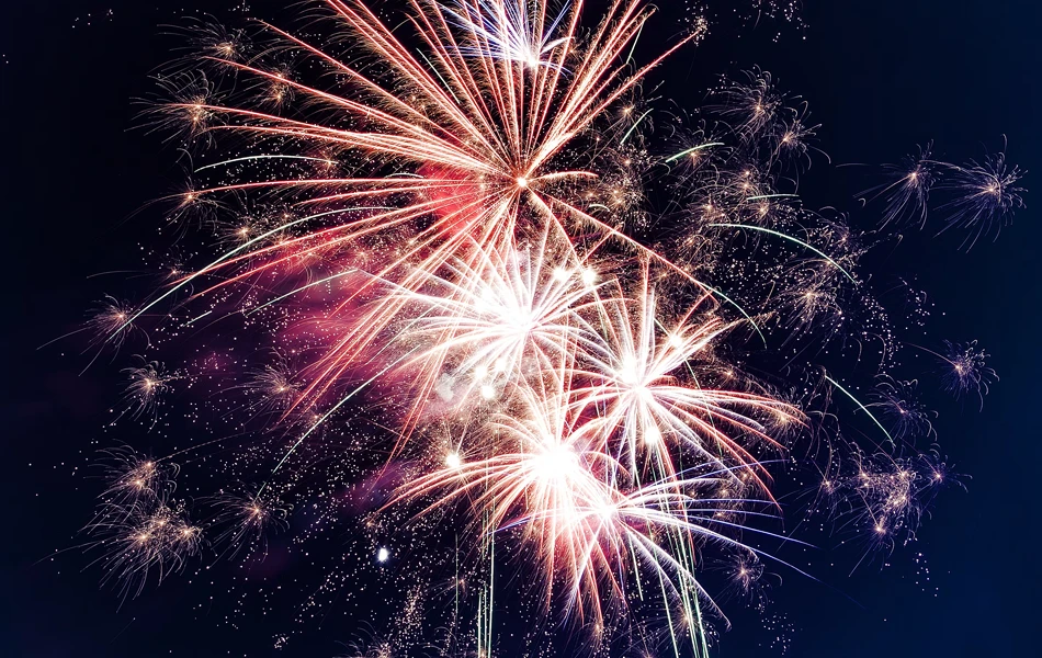 Feuerwerk am Nachthimmel
